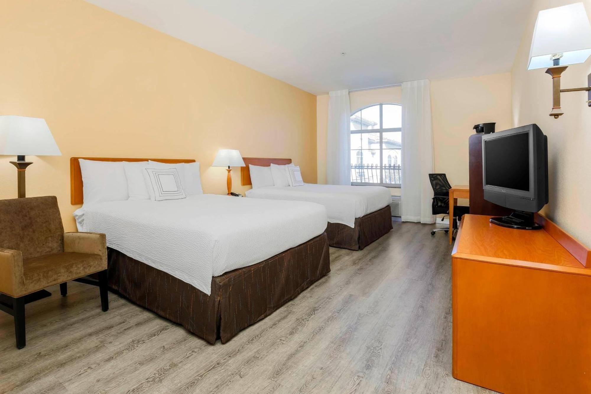 Fairfield Inn & Suites Темекула Екстериор снимка