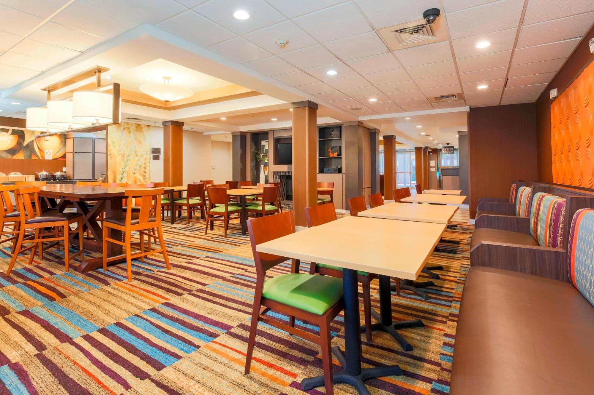 Fairfield Inn & Suites Темекула Екстериор снимка